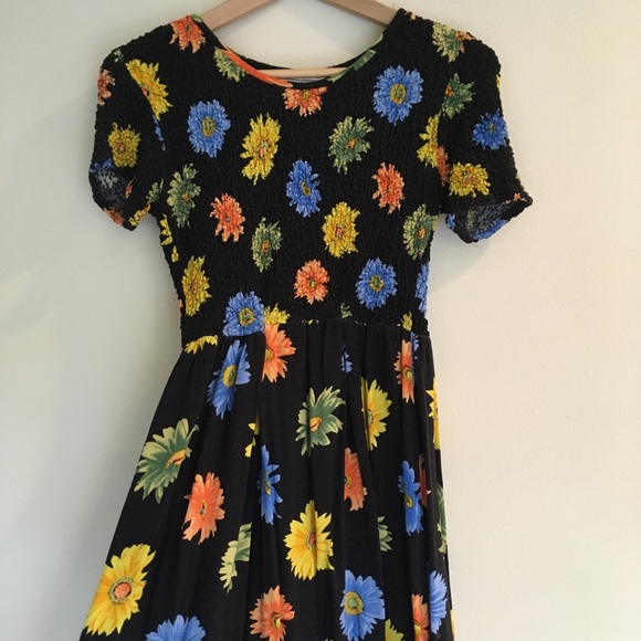 Colorful Daisy Sundress - Picture 6 of 7